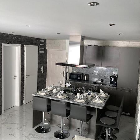 Swiss Luxury Apartment Mosonmagyaróvár المظهر الخارجي الصورة