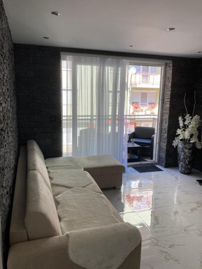 Swiss Luxury Apartment Mosonmagyaróvár المظهر الخارجي الصورة