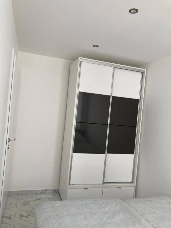 Swiss Luxury Apartment Mosonmagyaróvár المظهر الخارجي الصورة